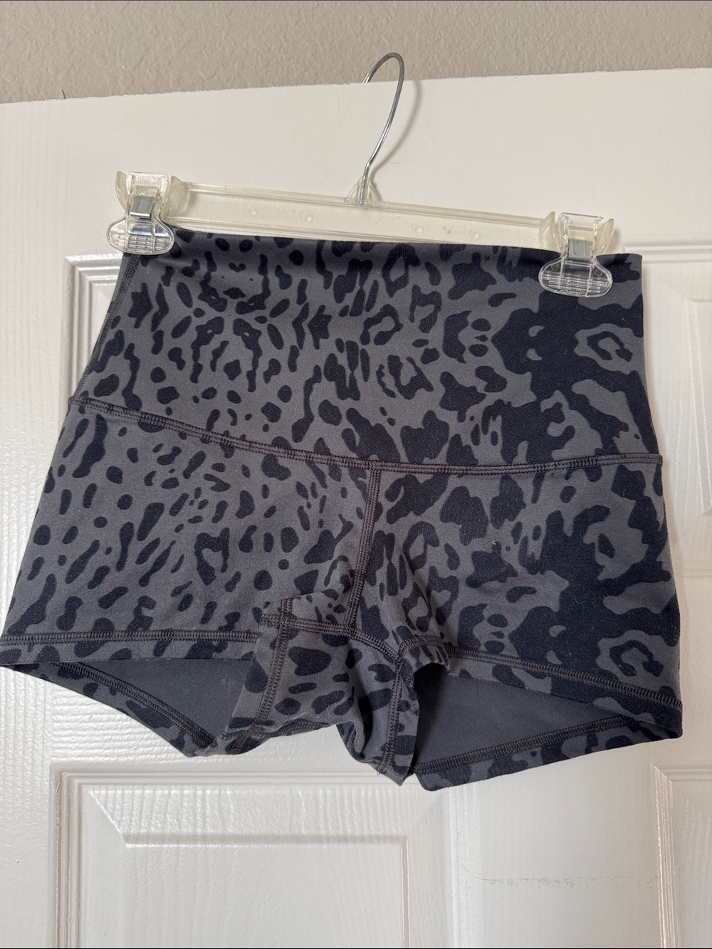 lululemon athletica High-Rise Leopard Print Bike Shorts - Black/Gray